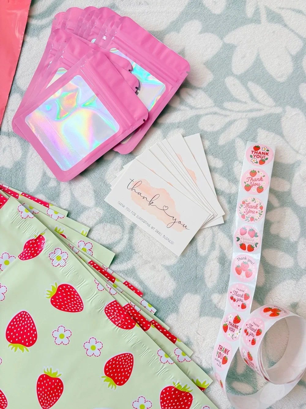 75 Piece Pink Strawberry Shipping Supply Bundle 🍓🎀